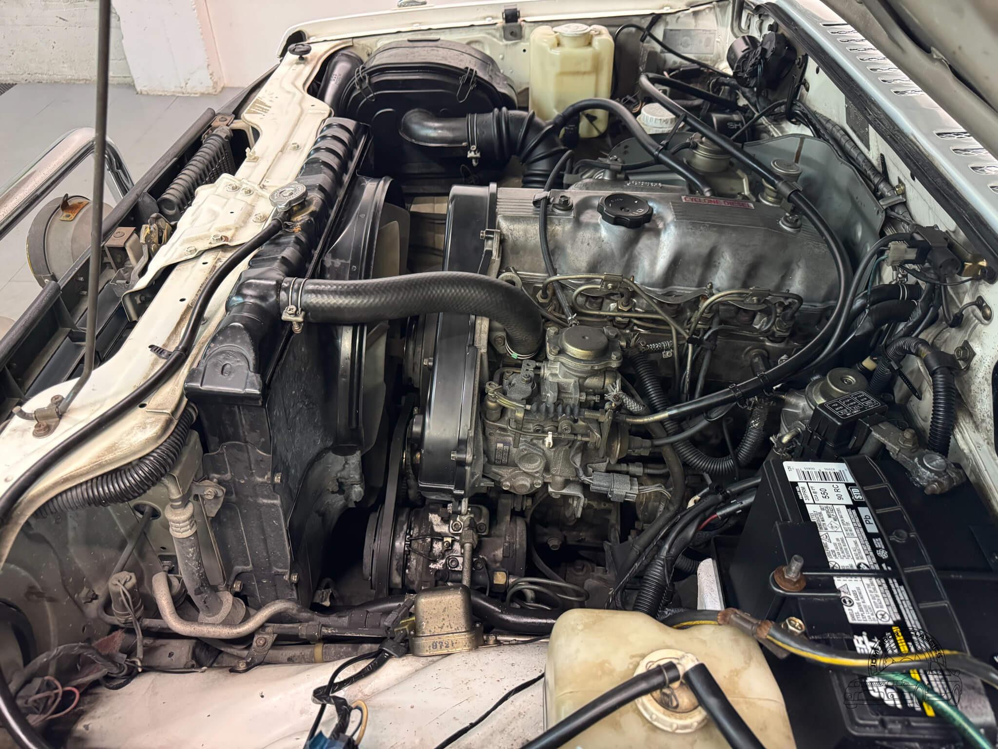 1989 Mitsubishi Pajero DX