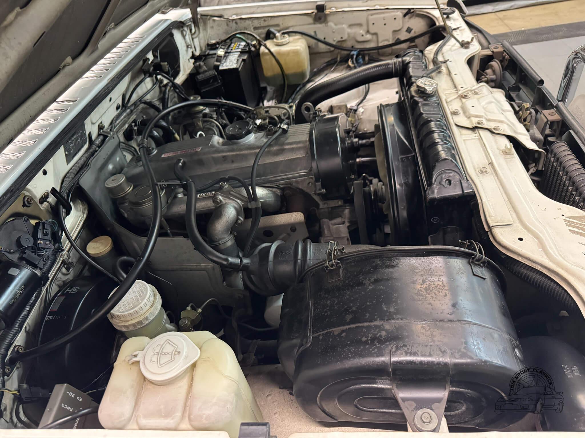 1989 Mitsubishi Pajero DX