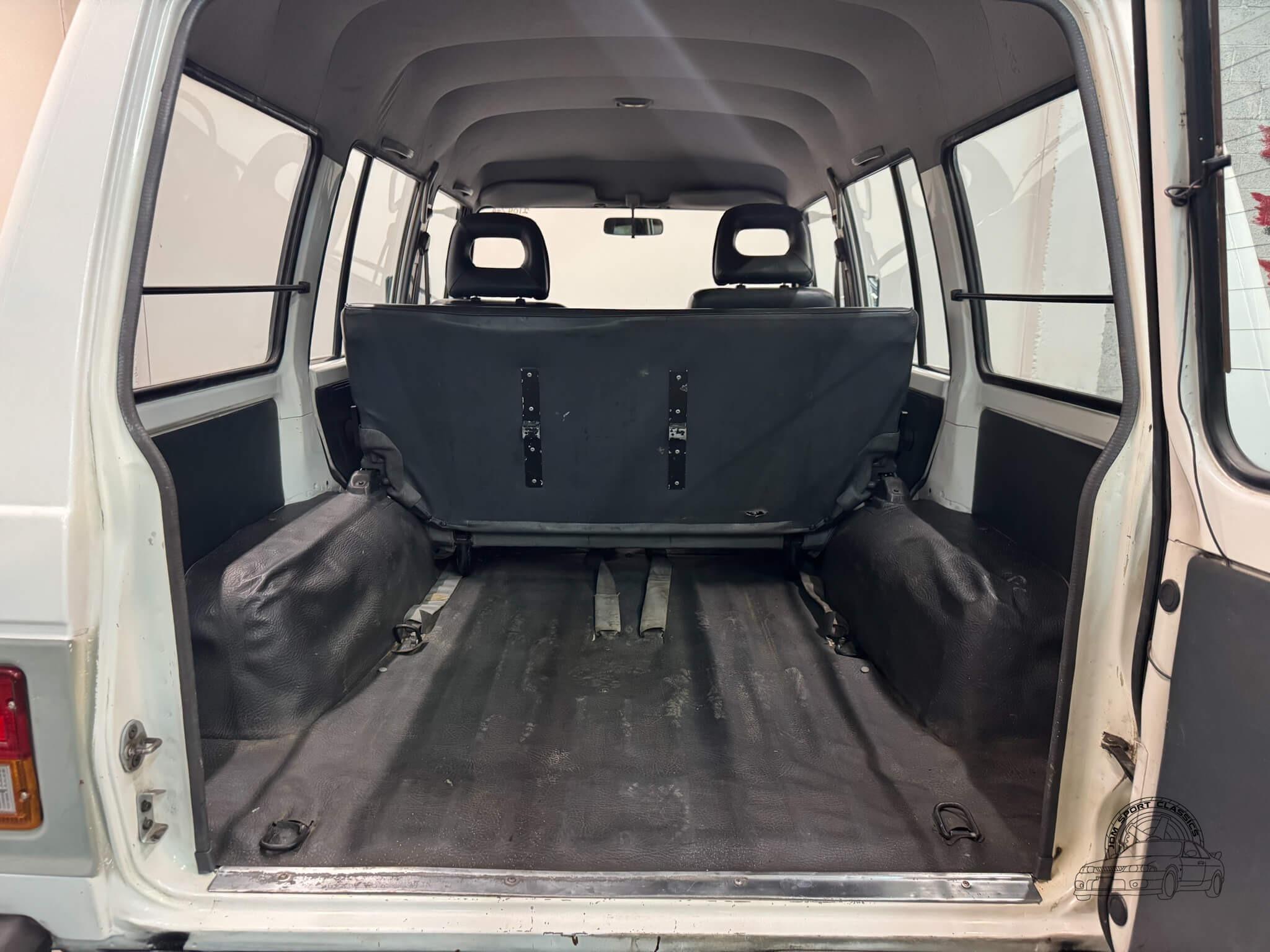 1989 Mitsubishi Pajero DX