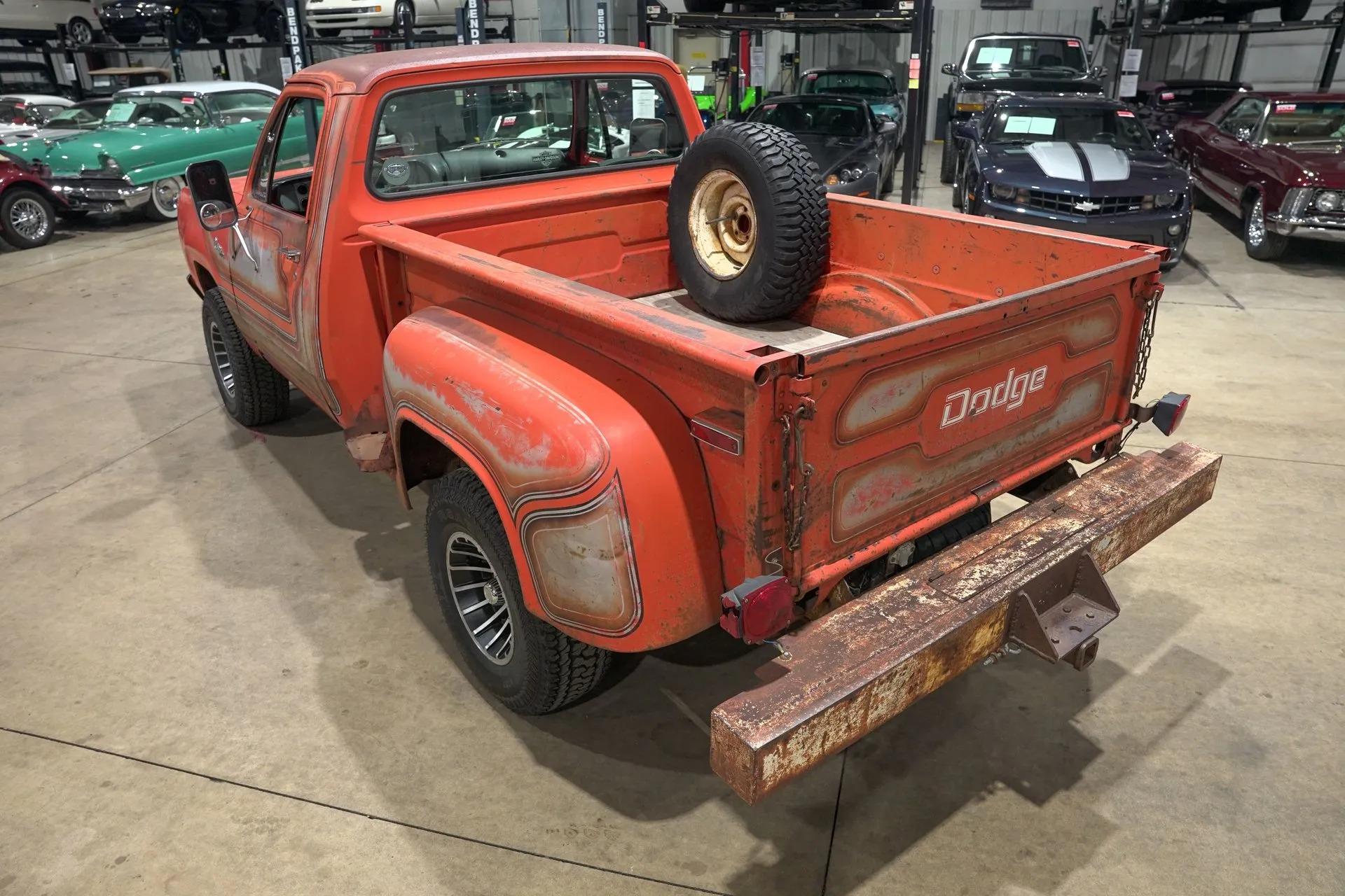 1977 Dodge Power Wagon Custom - 4