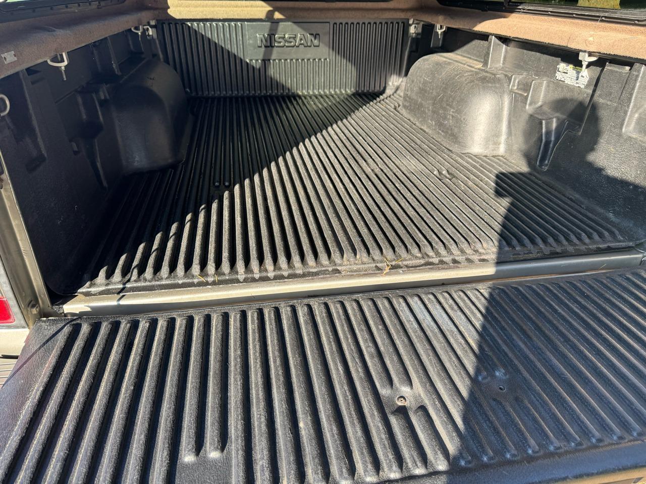 2002 Nissan Frontier XE