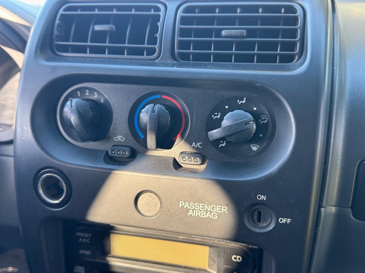 2002 Nissan Frontier XE