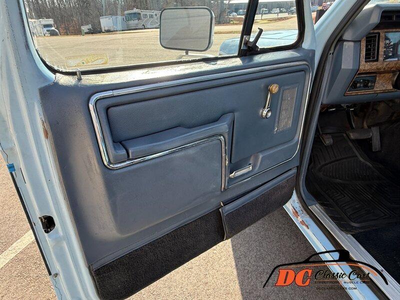 1986 Ford F-150 XLT Lariat