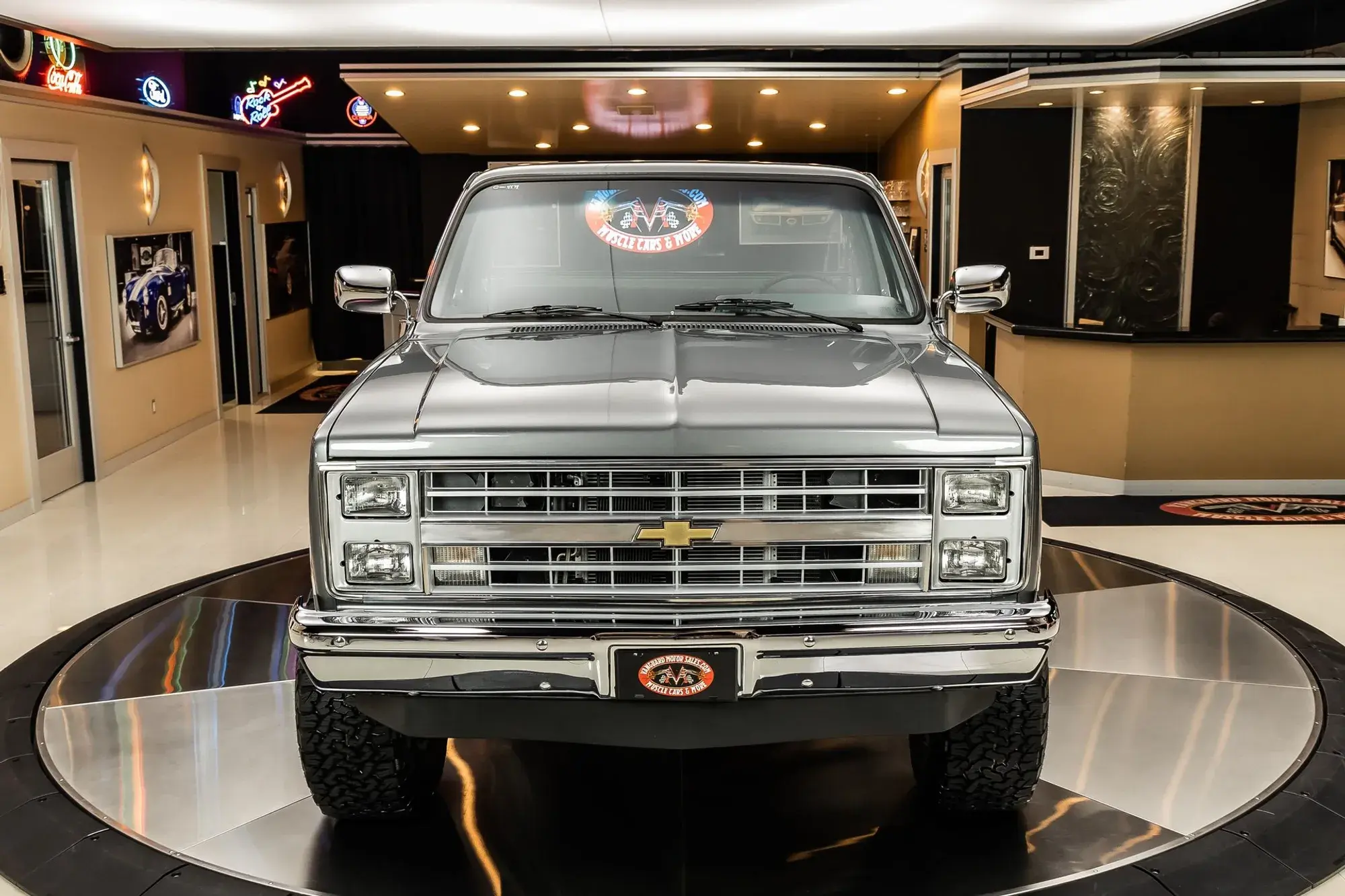 1986 Chevrolet K-10 4×4 Pickup - 3