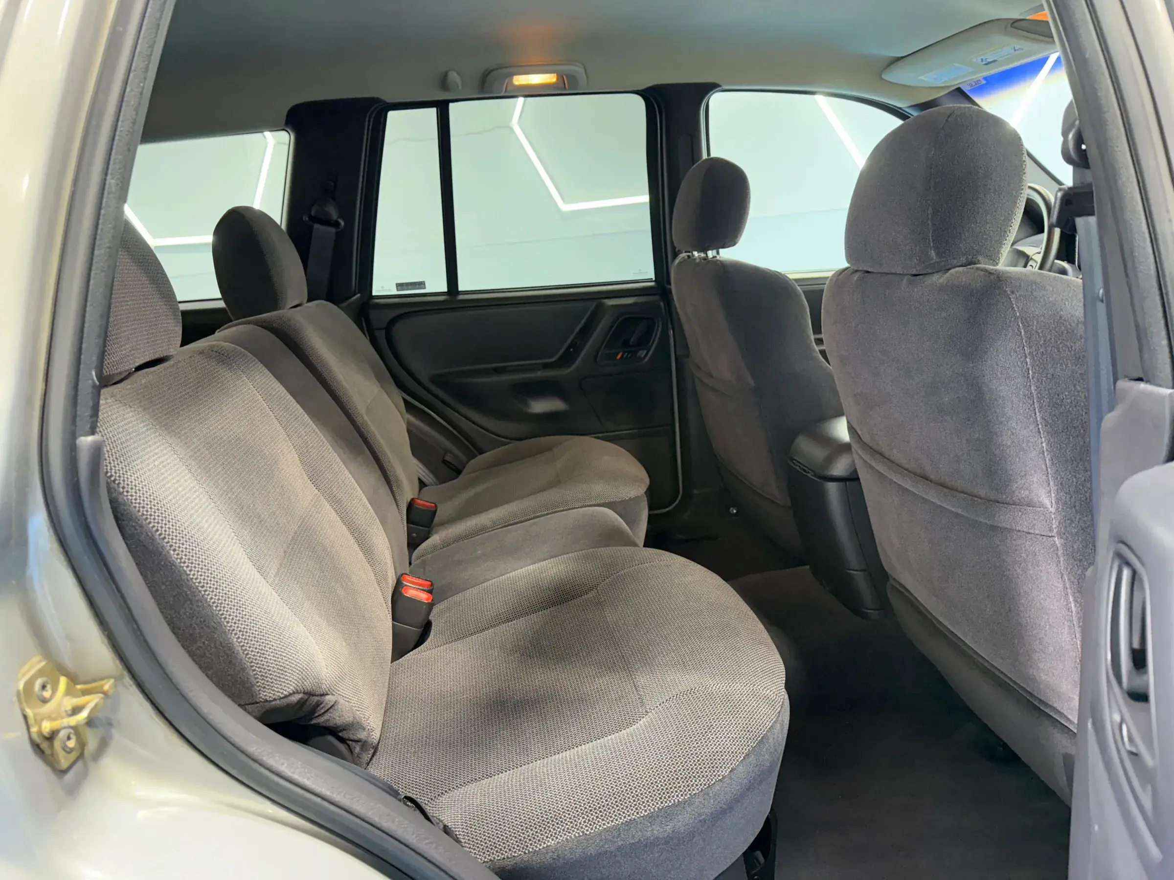 40k-Mile 2001 Jeep Grand Cherokee