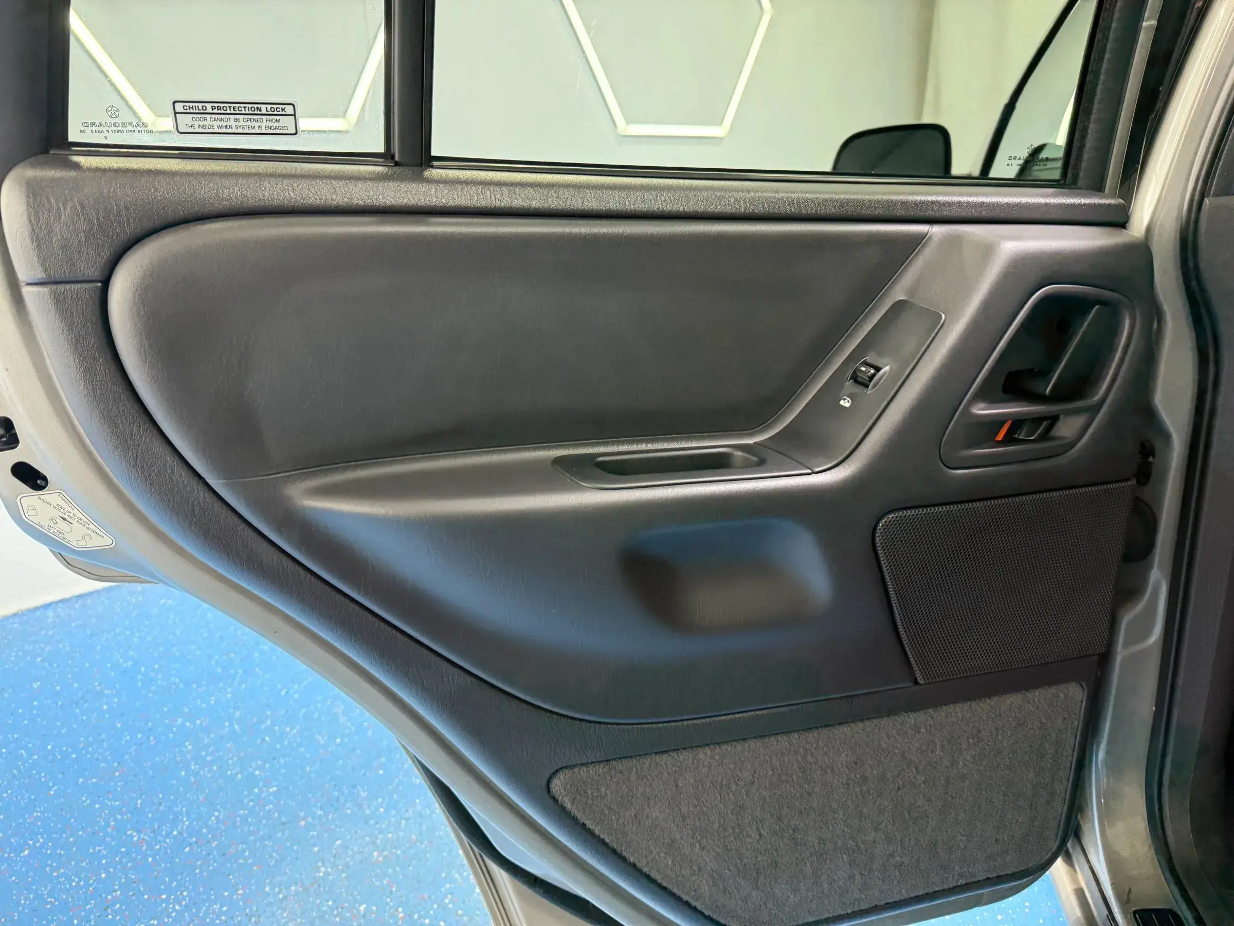 40k-Mile 2001 Jeep Grand Cherokee