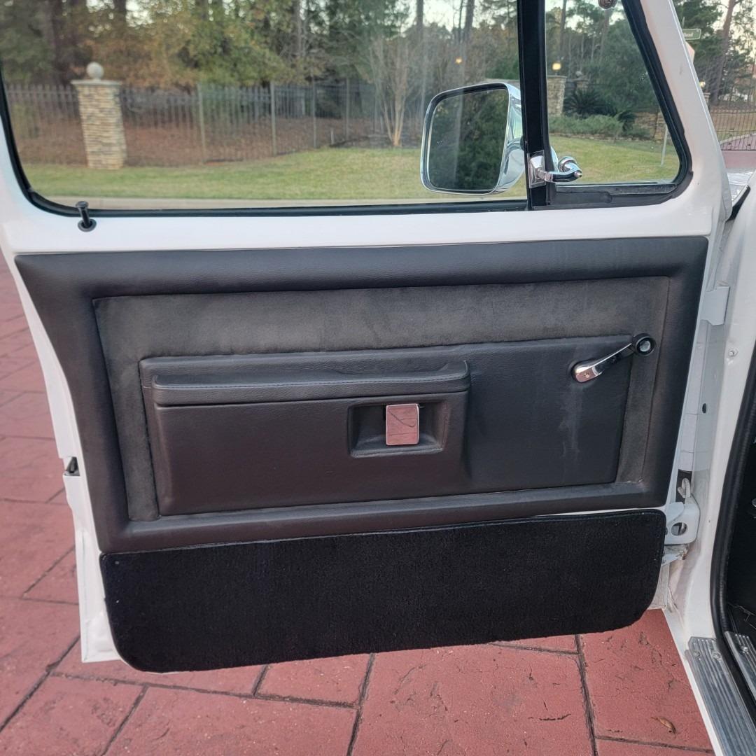 1982 Dodge D150 Resto-Mod