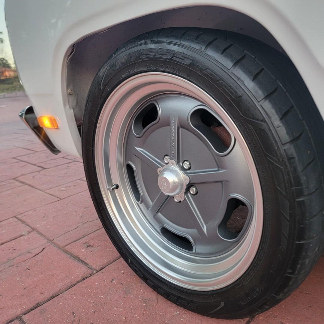 1982 Dodge D150 Resto-Mod