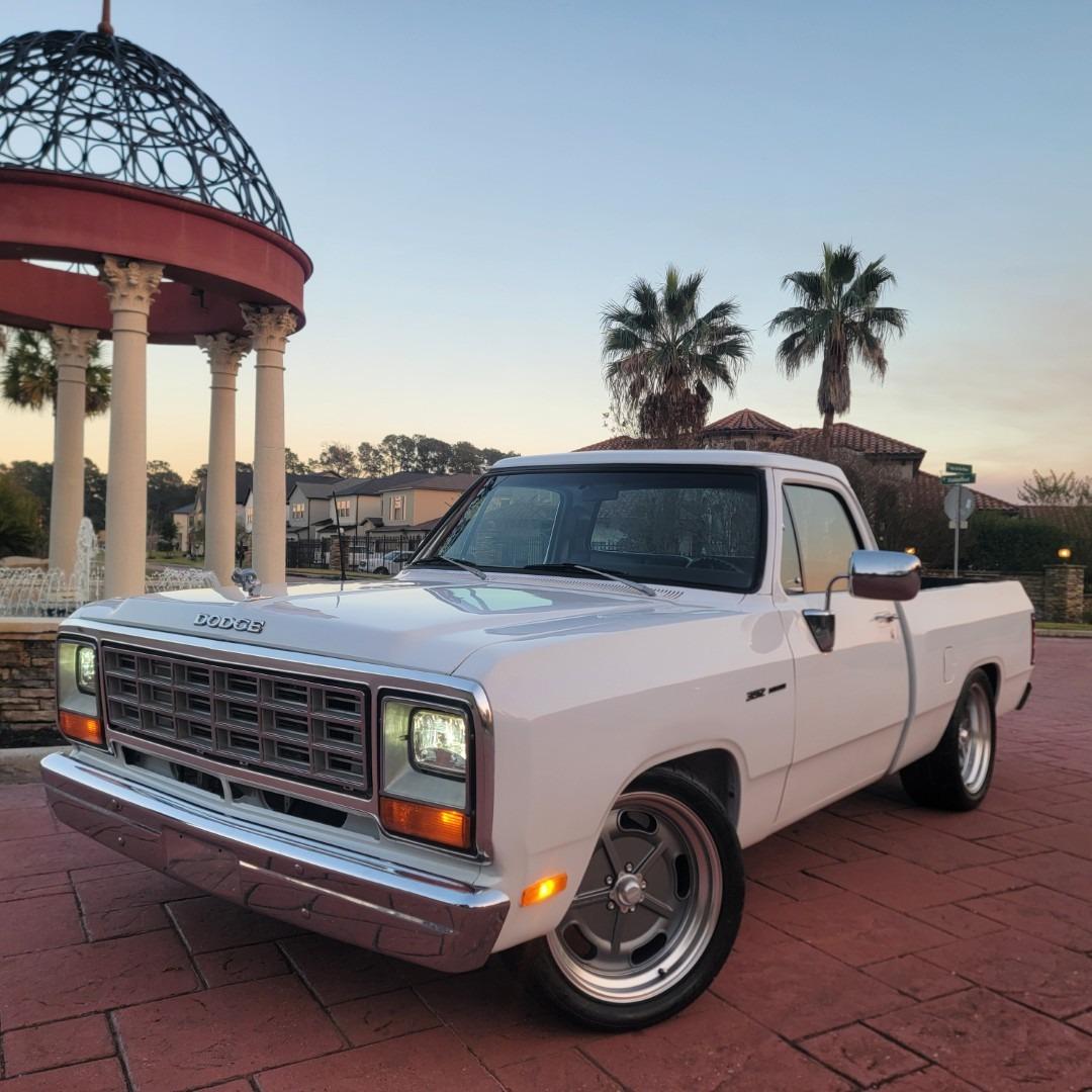 1982 Dodge D150 Resto-Mod - 3