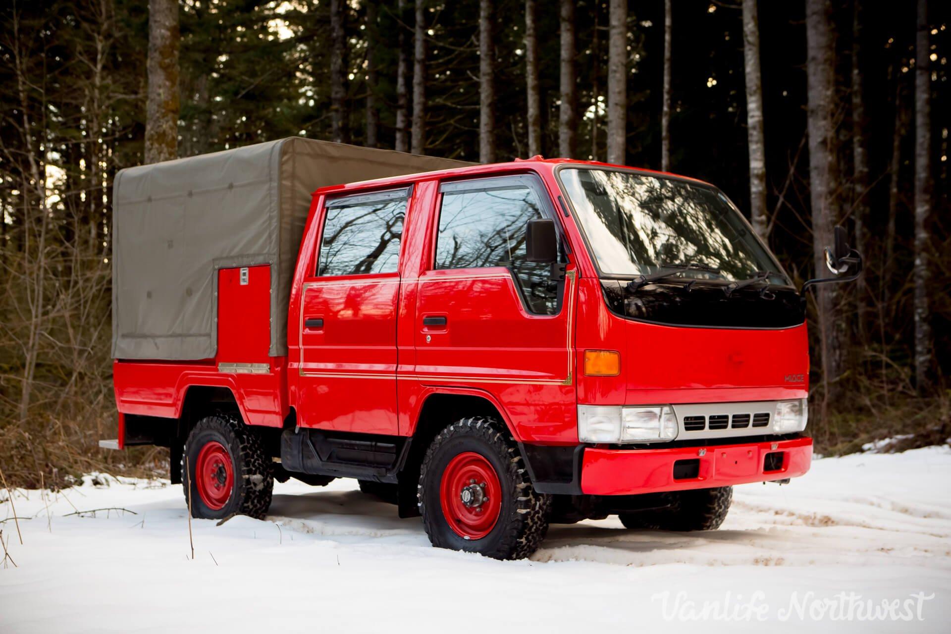 1996 Toyota HiAce Double-Cab Fire Truck