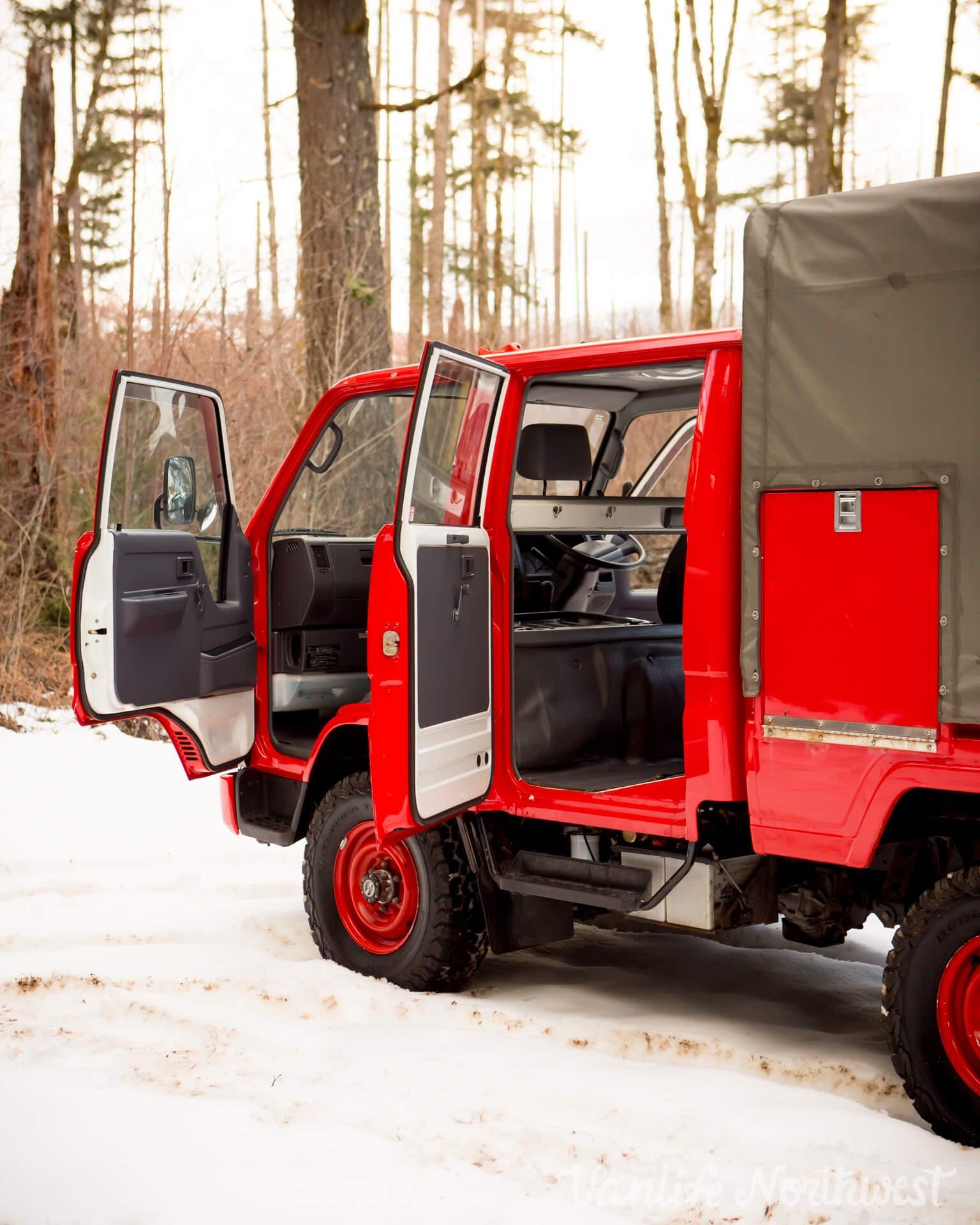 1996 Toyota HiAce Double-Cab Fire Truck