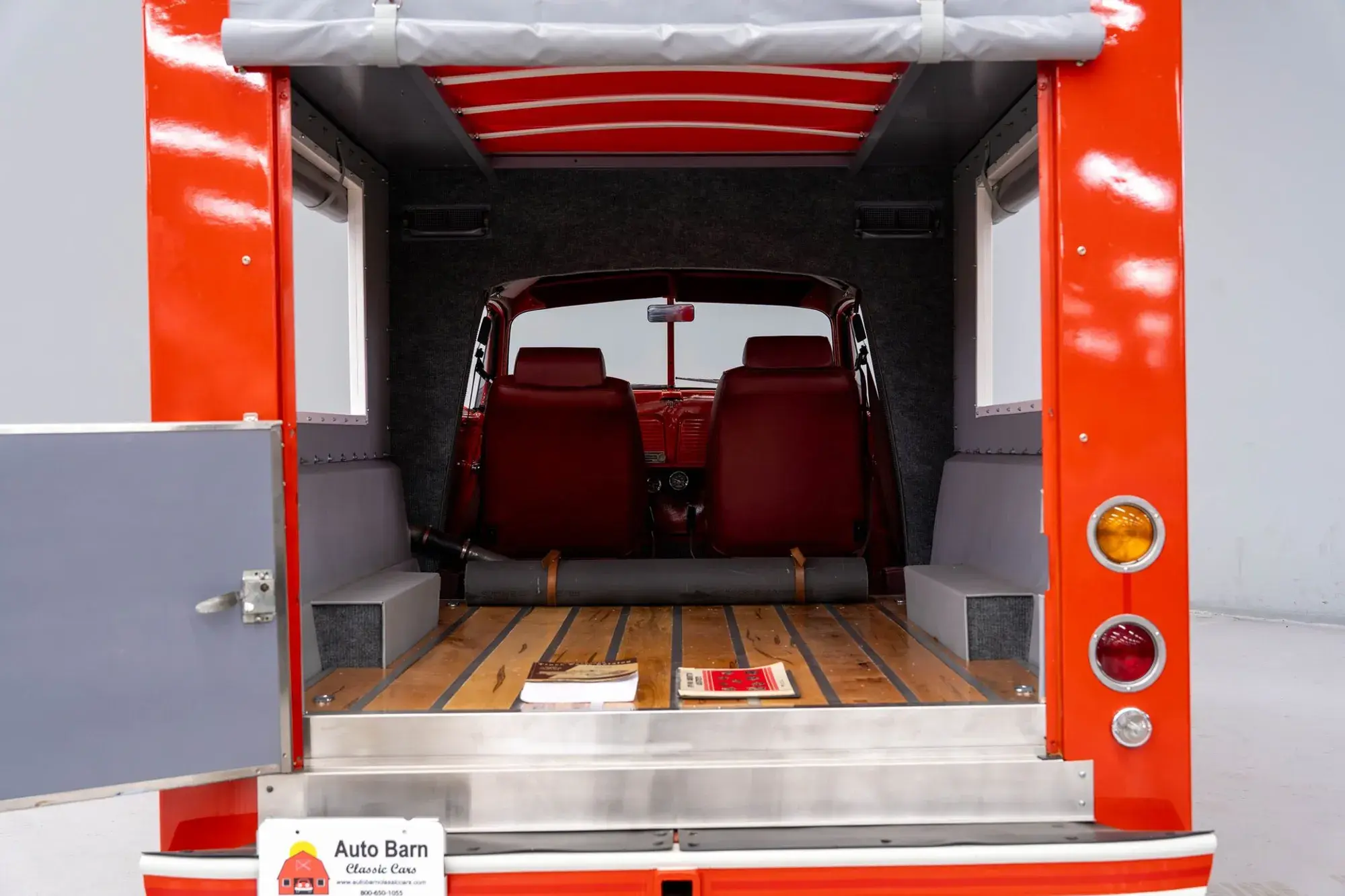 1952 Studebaker 2R5 Cargo Truck