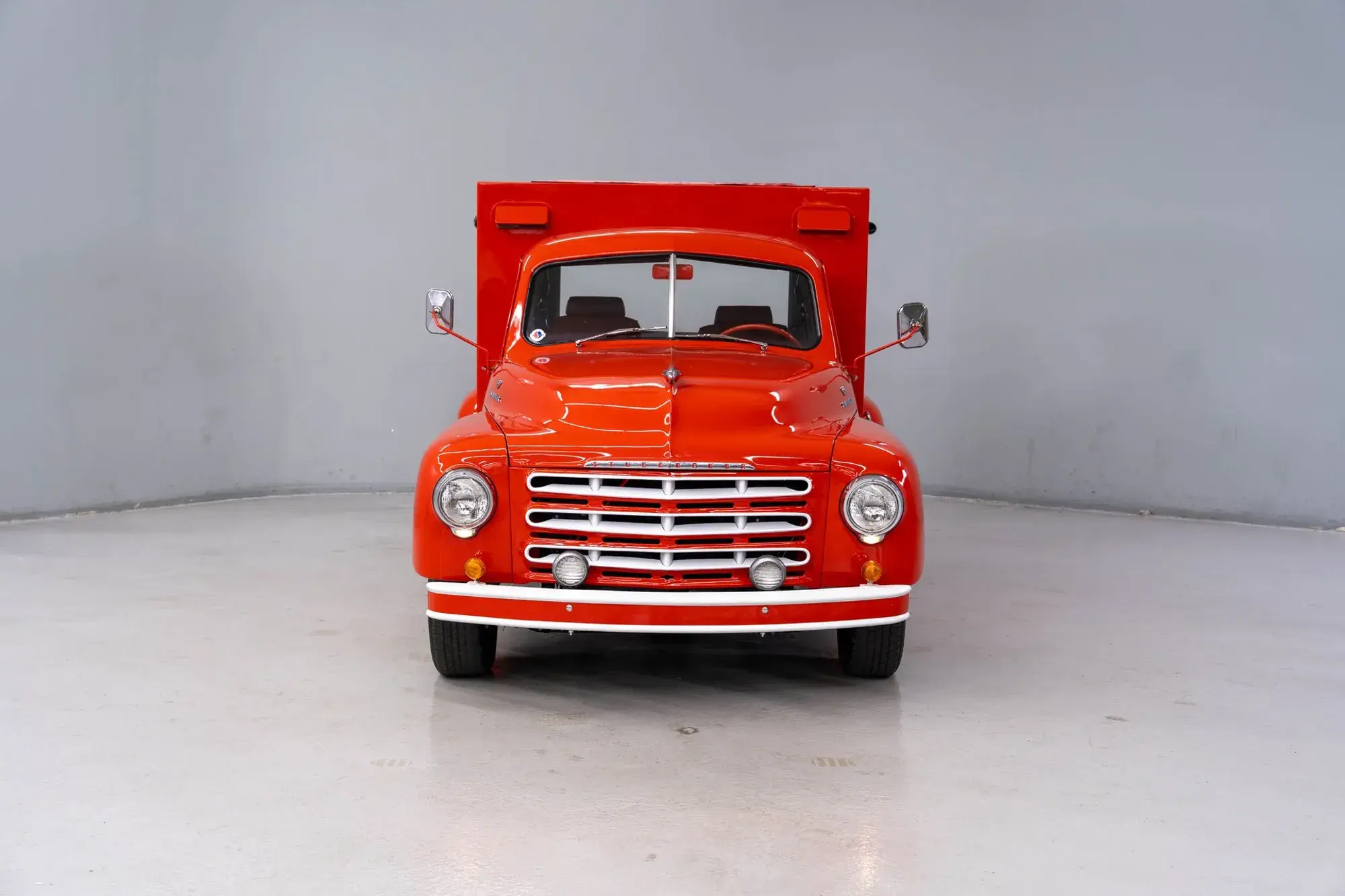 1952 Studebaker 2R5 Cargo Truck - 5