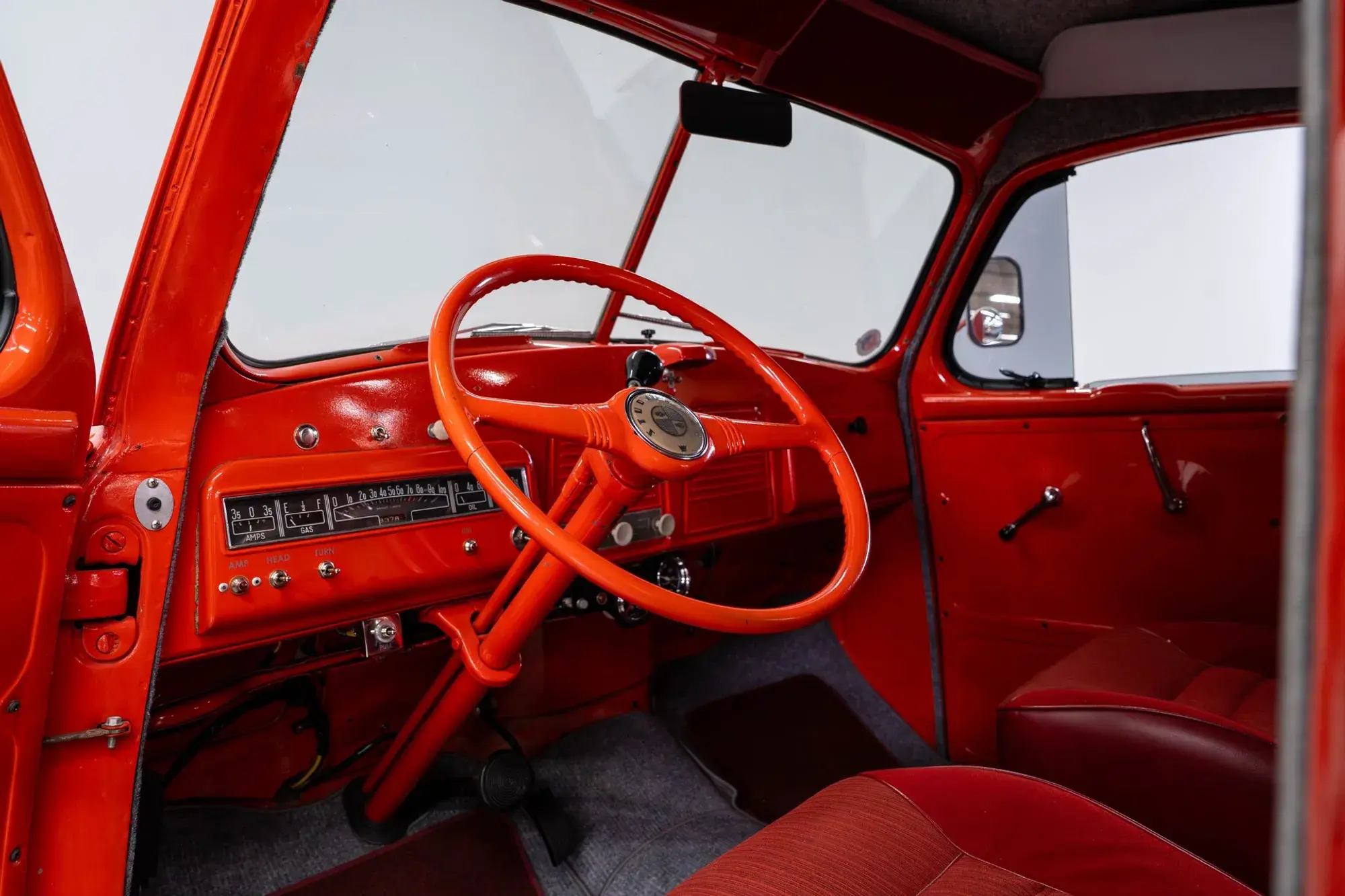 1952 Studebaker 2R5 Cargo Truck