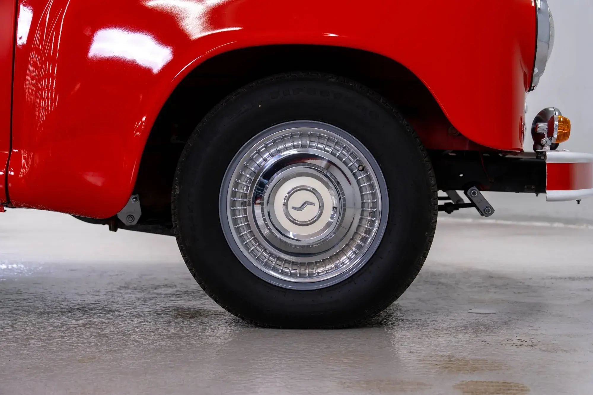 1952 Studebaker 2R5 Cargo Truck