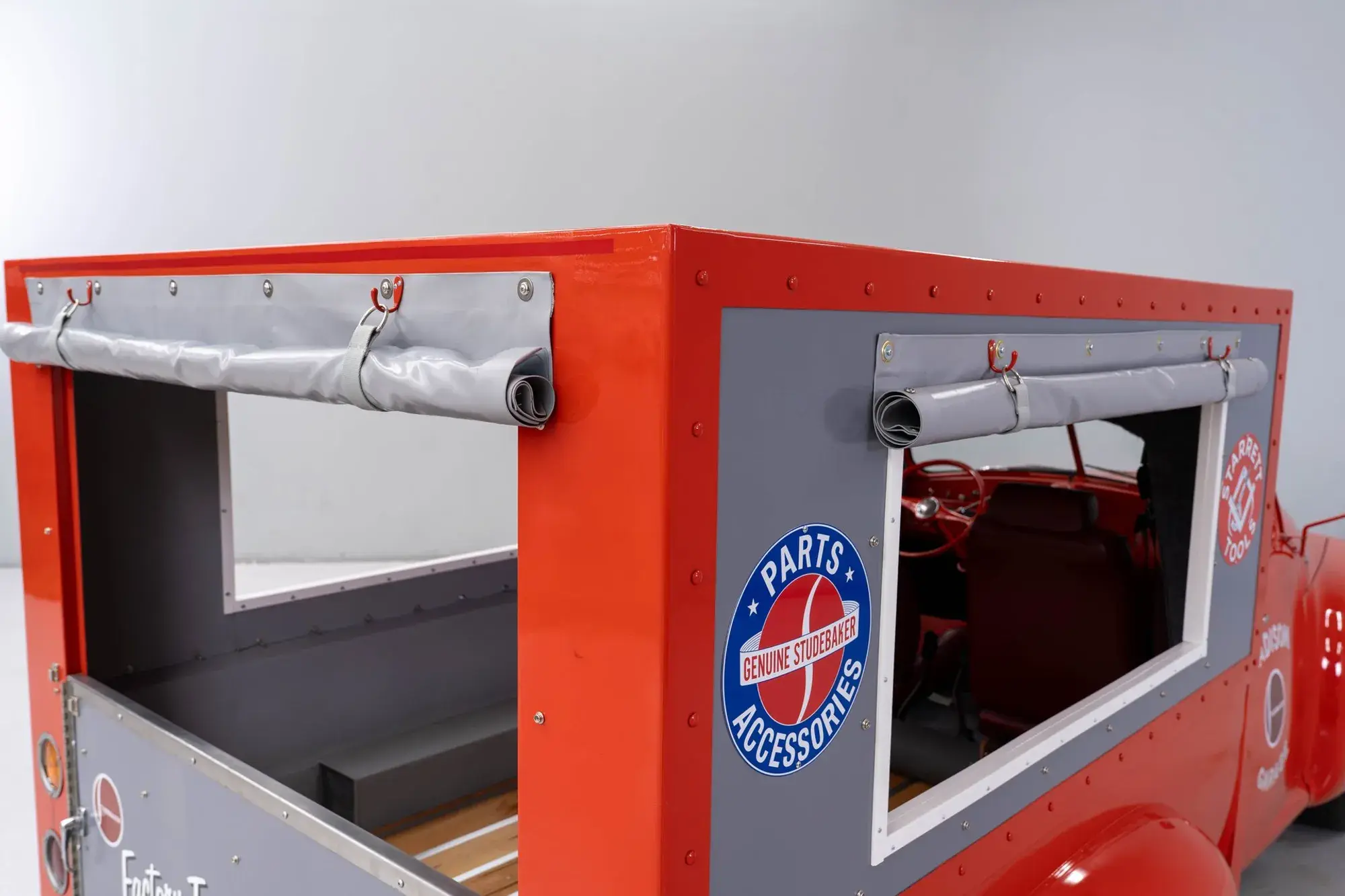 1952 Studebaker 2R5 Cargo Truck