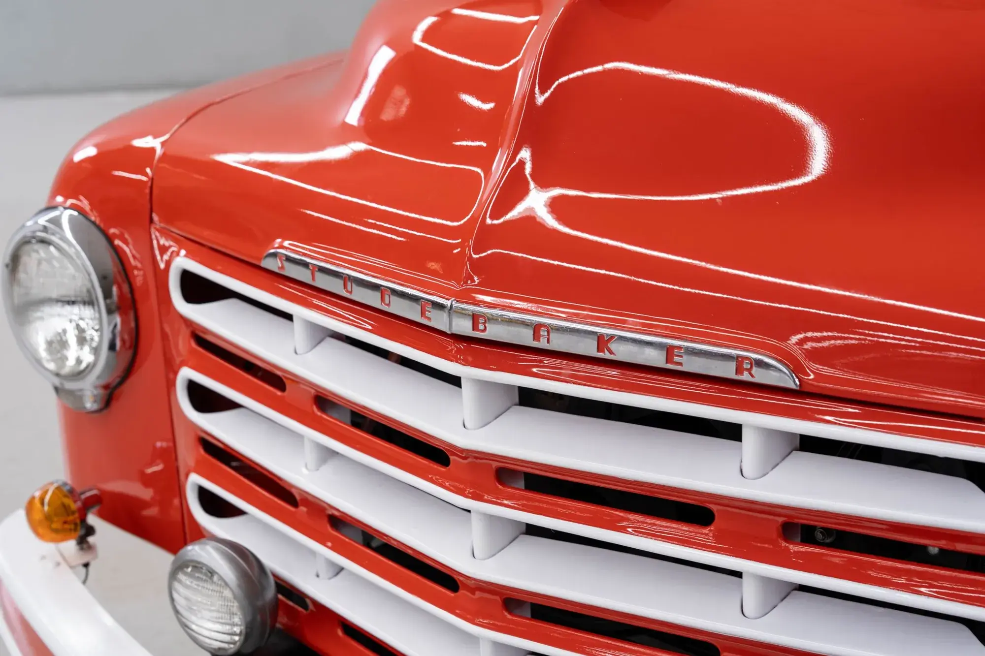 1952 Studebaker 2R5 Cargo Truck