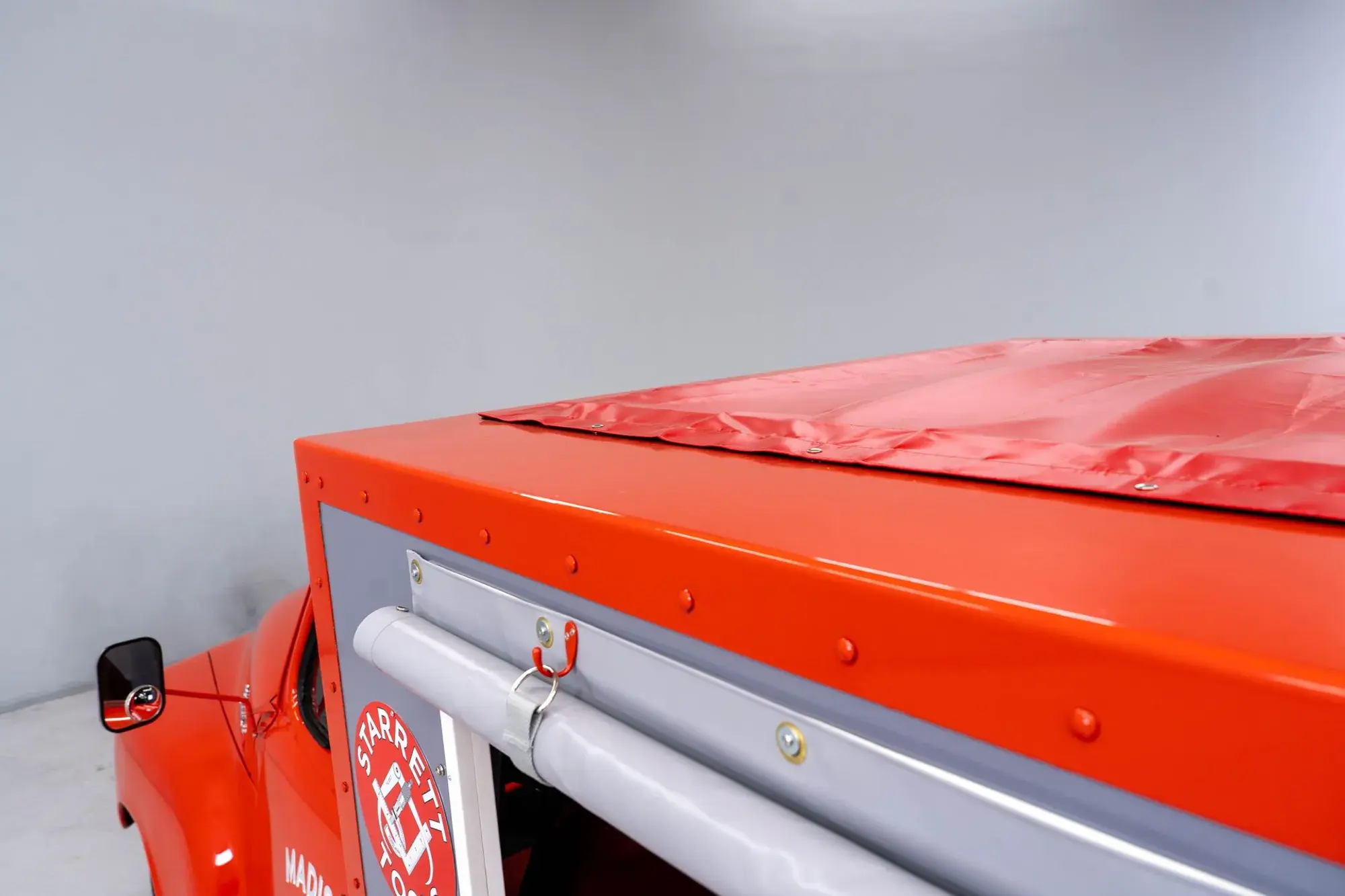 1952 Studebaker 2R5 Cargo Truck