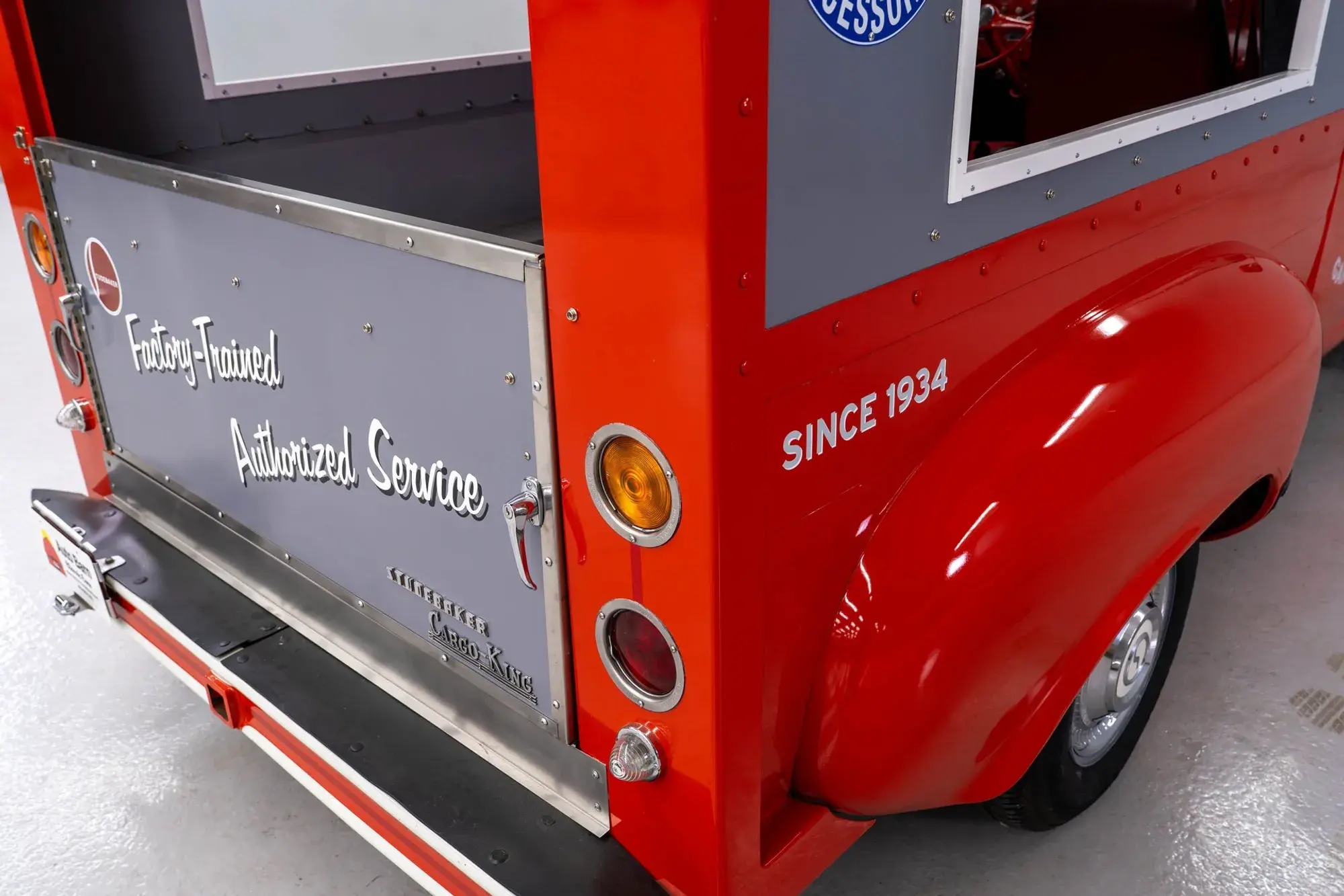 1952 Studebaker 2R5 Cargo Truck