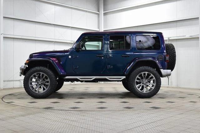 2024 Jeep Wrangler Sahara - 3