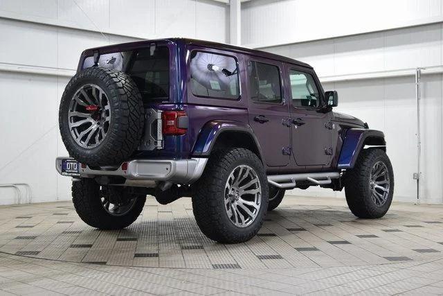 2024 Jeep Wrangler Sahara - 5