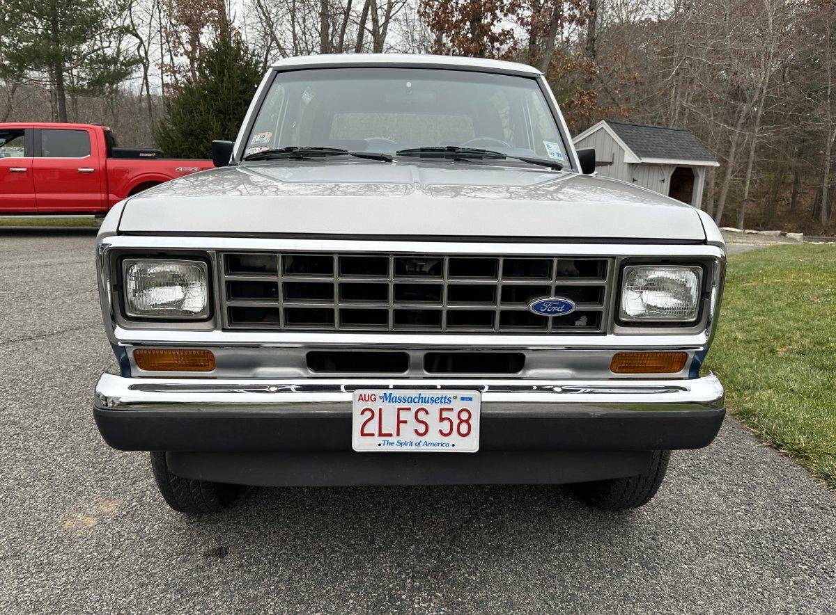 29k-Mile 1988 Ford Bronco II XLT 4×4
