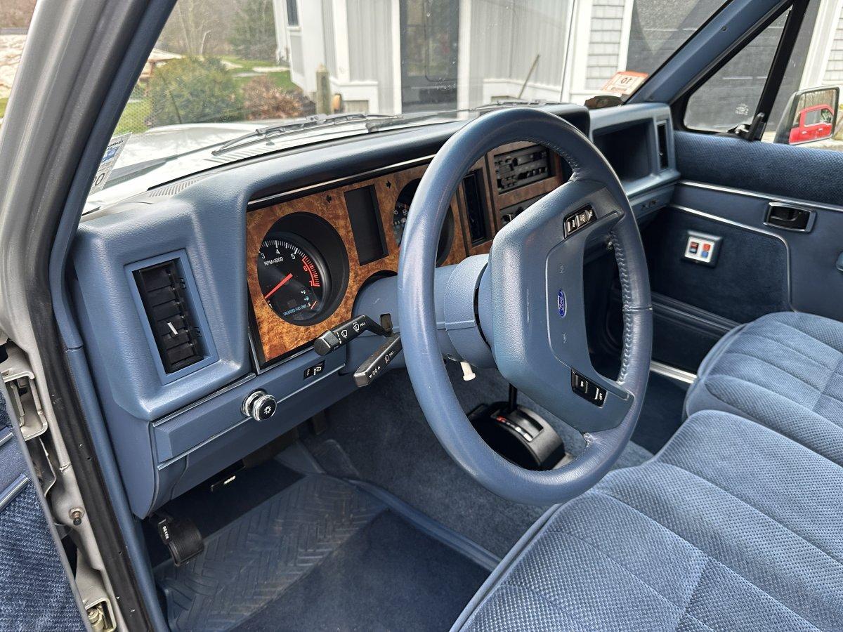 29k-Mile 1988 Ford Bronco II XLT 4×4