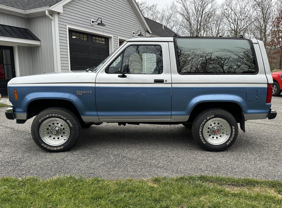 29k-Mile 1988 Ford Bronco II XLT 4×4