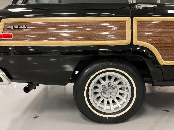 1990 Jeep Grand Wagoneer