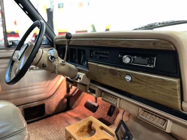1990 Jeep Grand Wagoneer