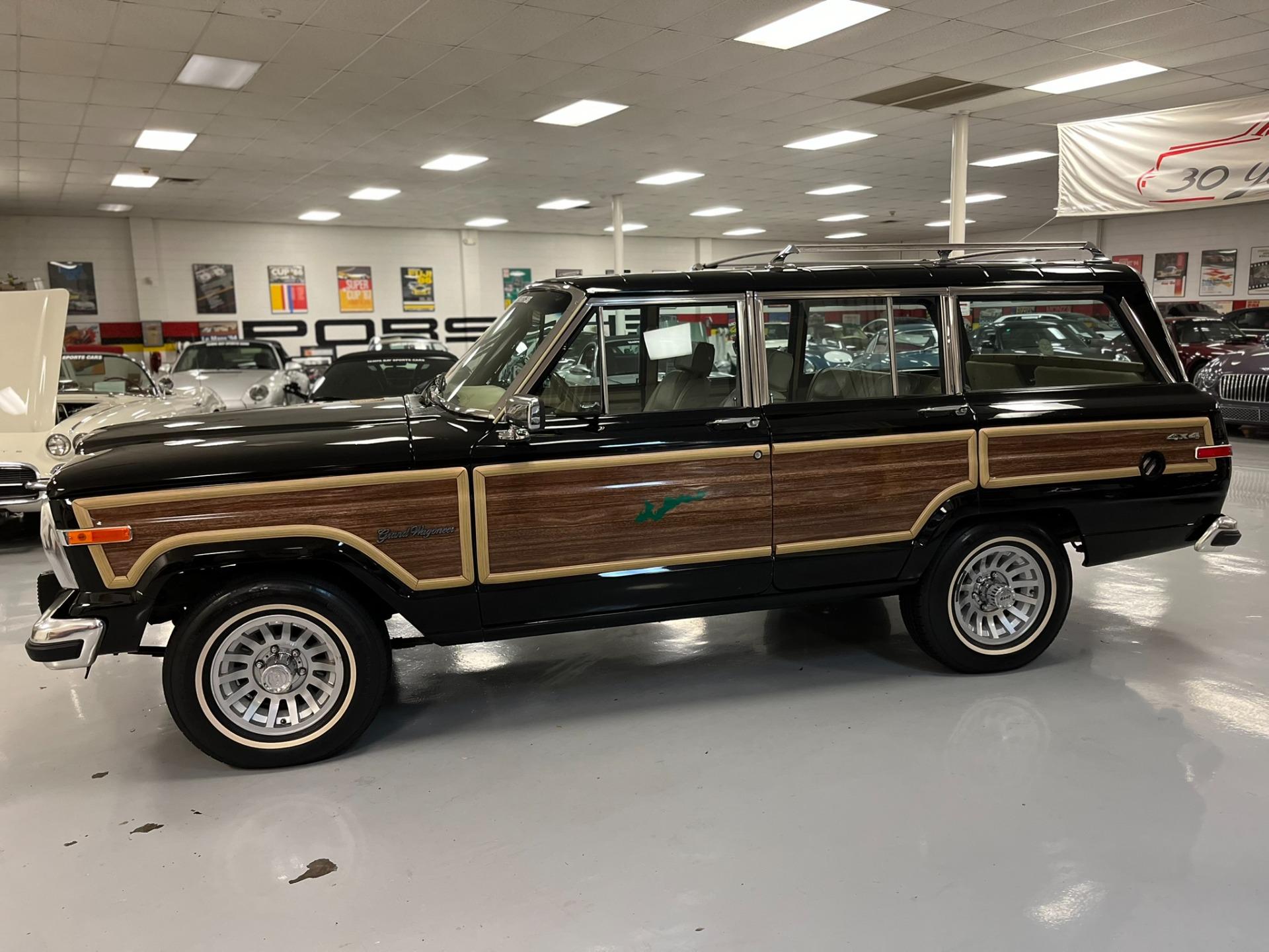  Jeep Grand Wagoneer