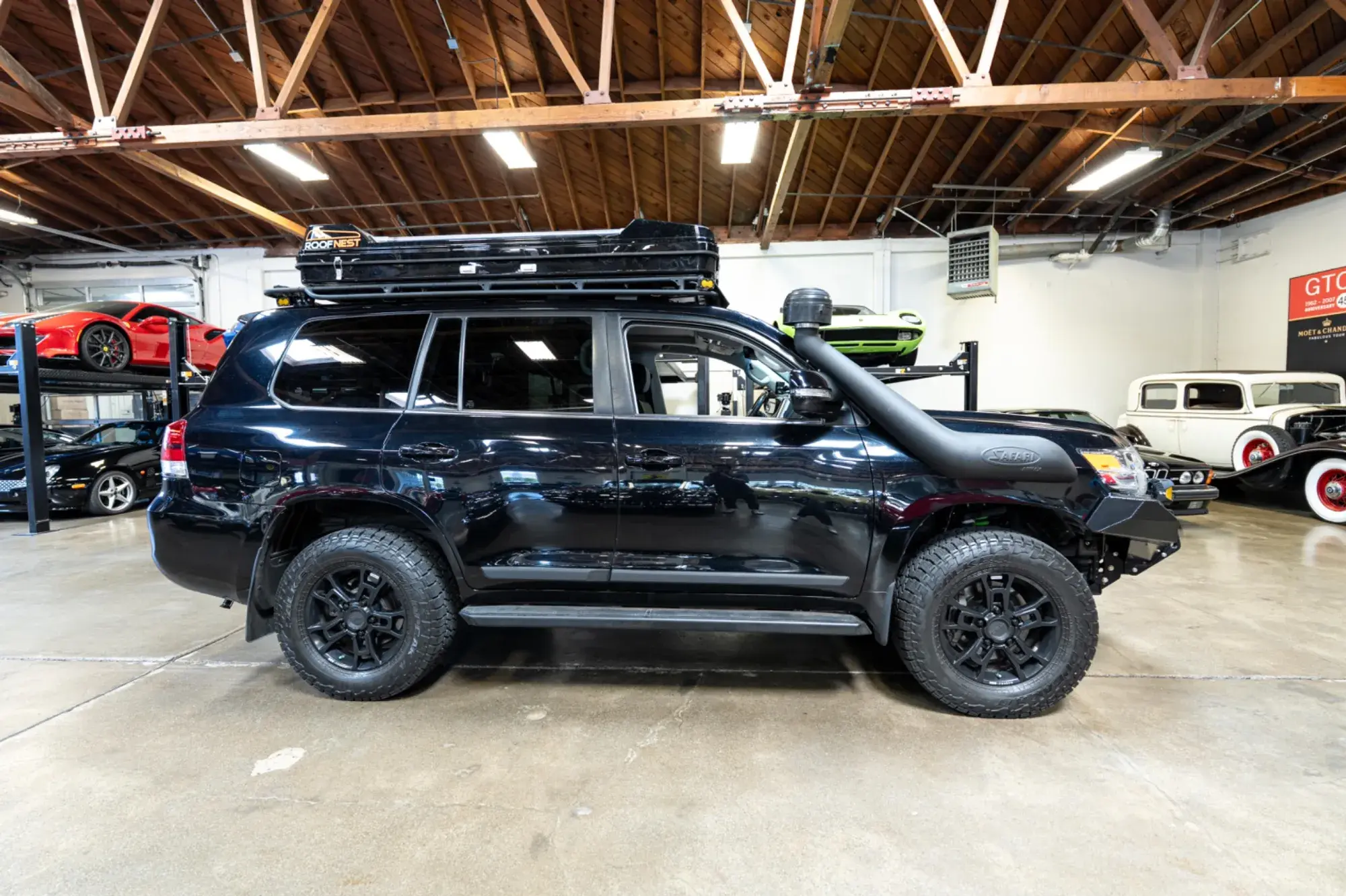2019 Toyota Land Cruiser