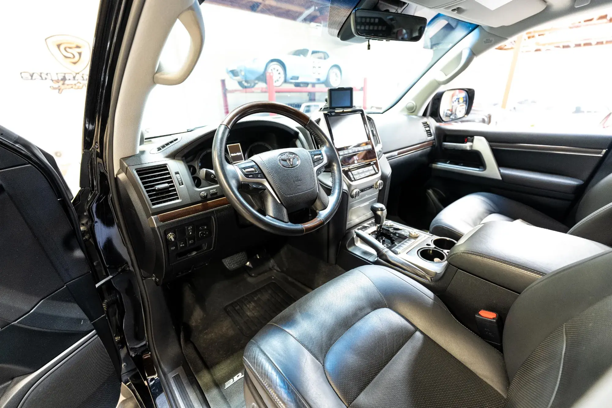 2019 Toyota Land Cruiser
