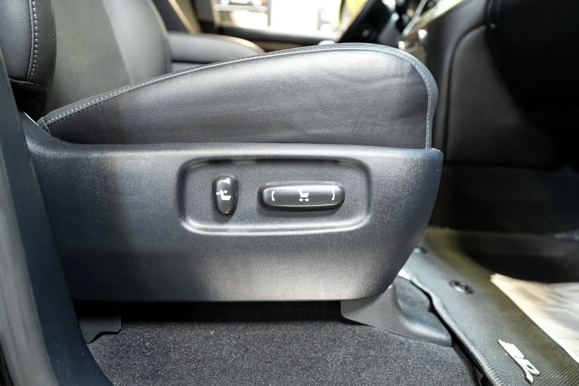 2019 Toyota Land Cruiser