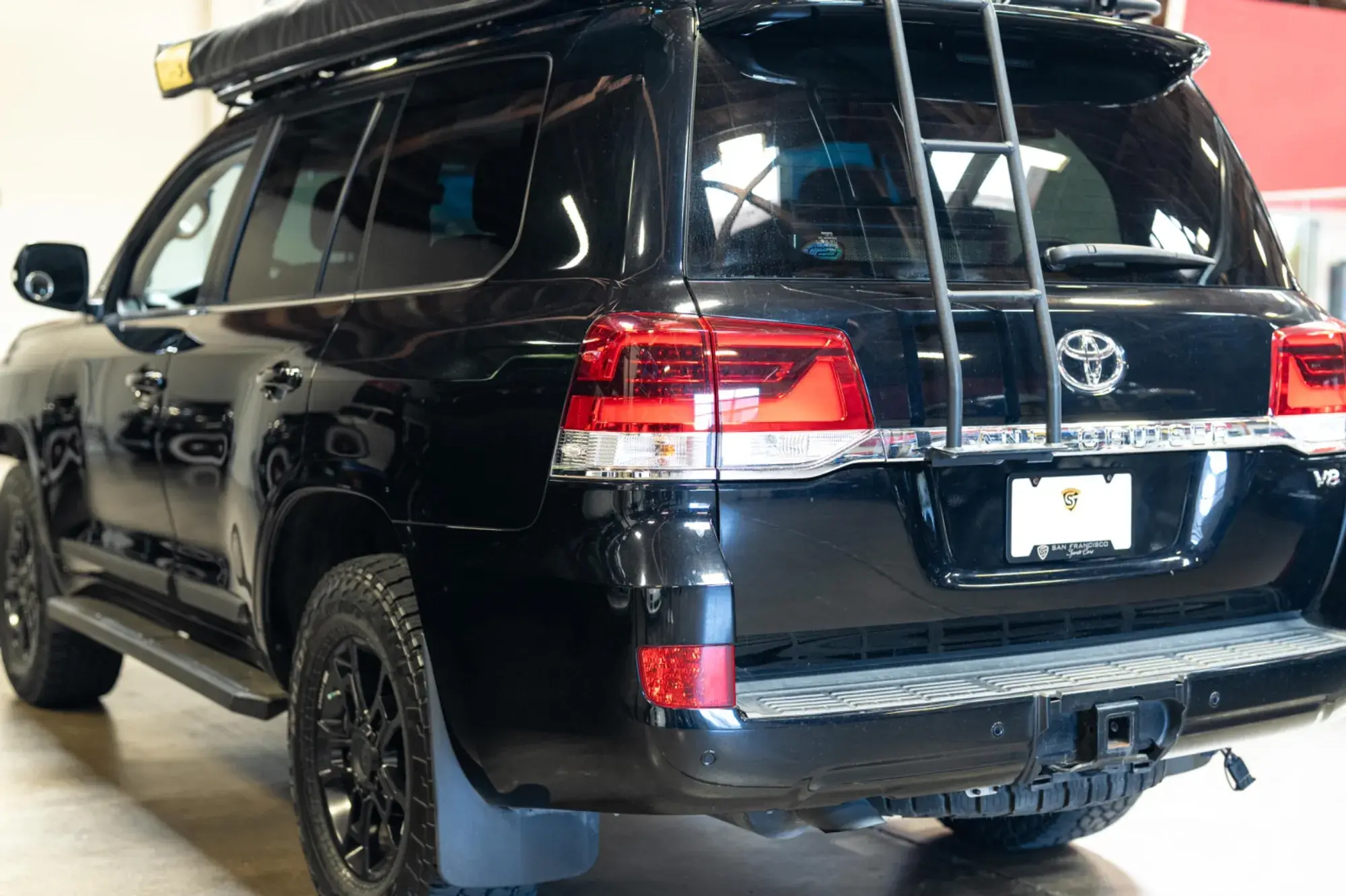 2019 Toyota Land Cruiser