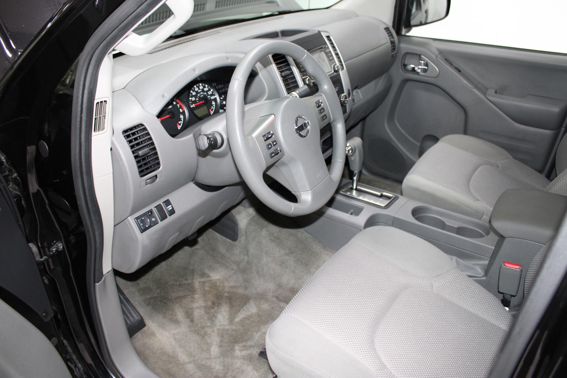 2016 Nissan Frontier SV