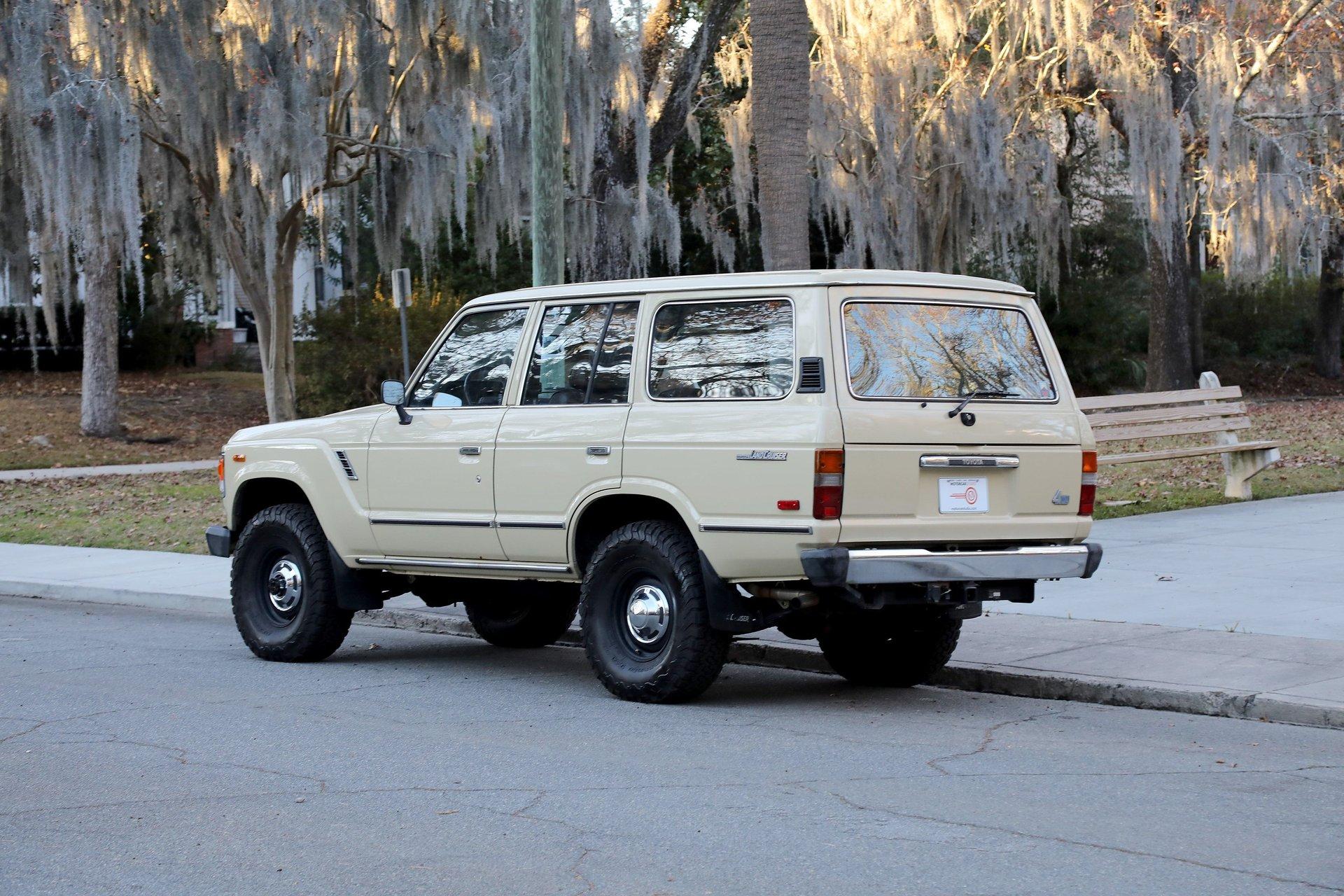 1985 Toyota Land Cruiser FJ60 - 4