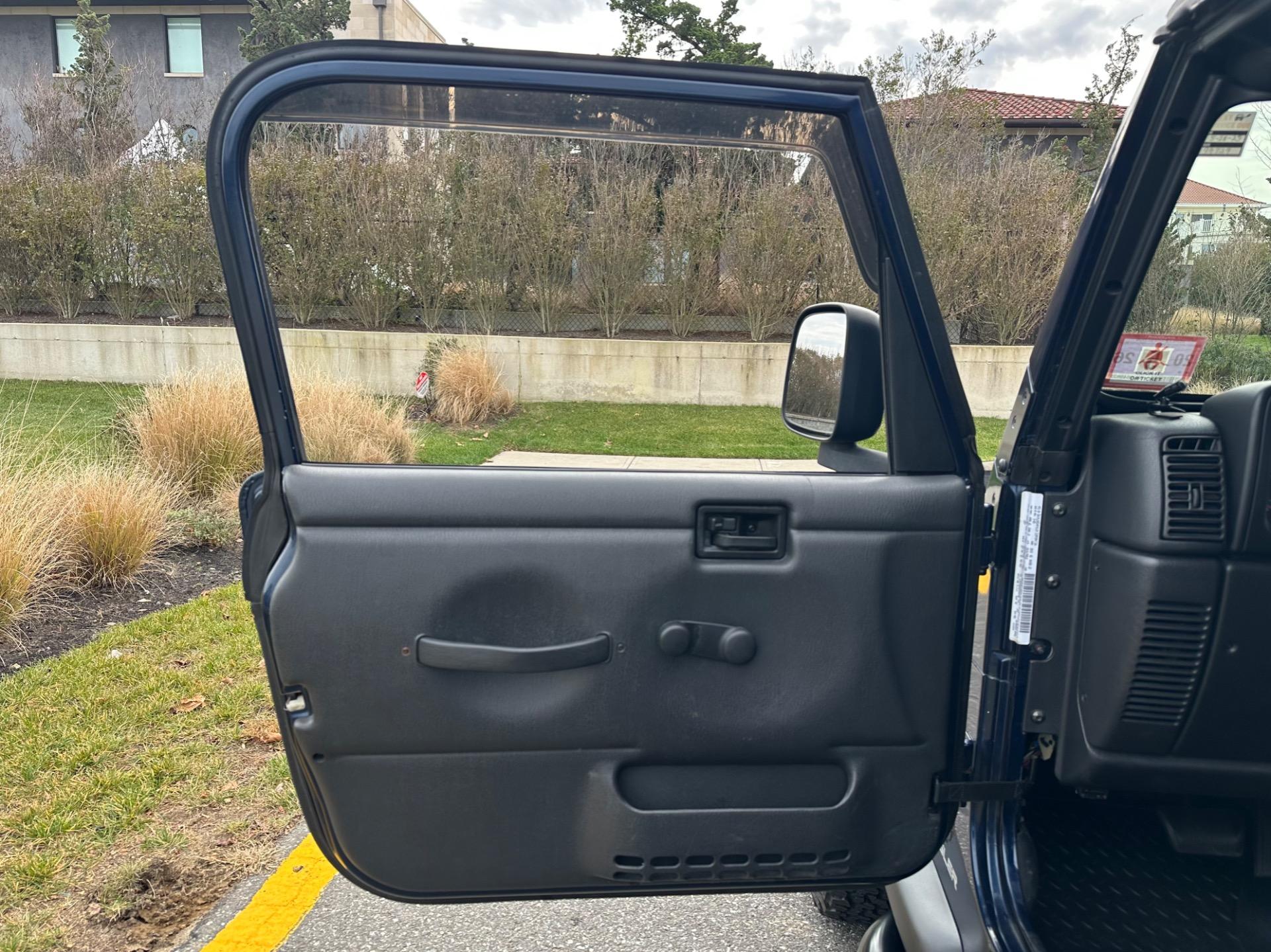 2003 Jeep Wrangler Sport - 4