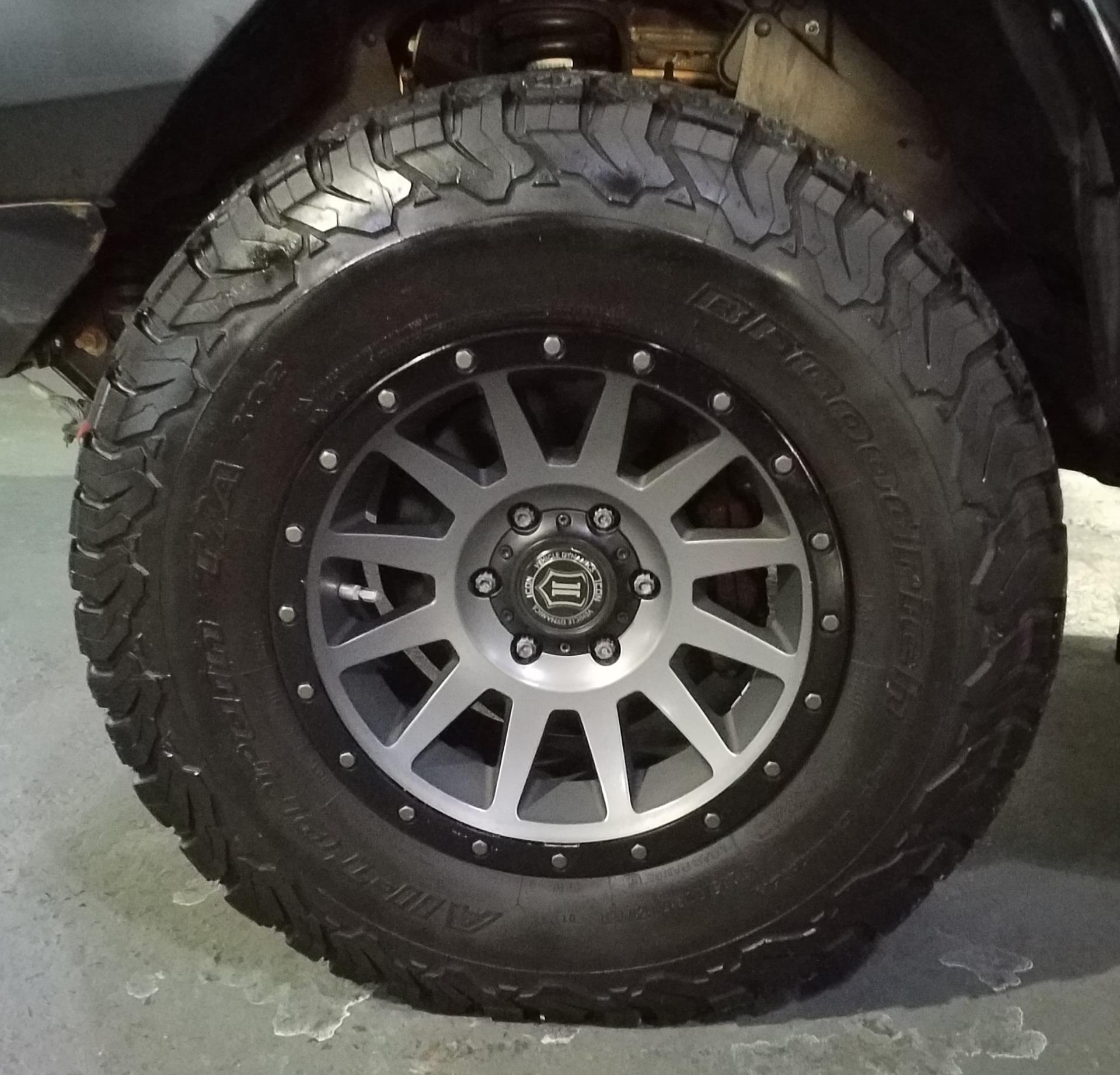 2005 Lexus GX 470 - 4