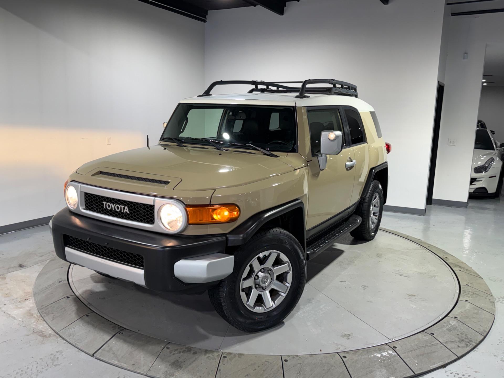 2014 Toyota FJ Cruiser - 2