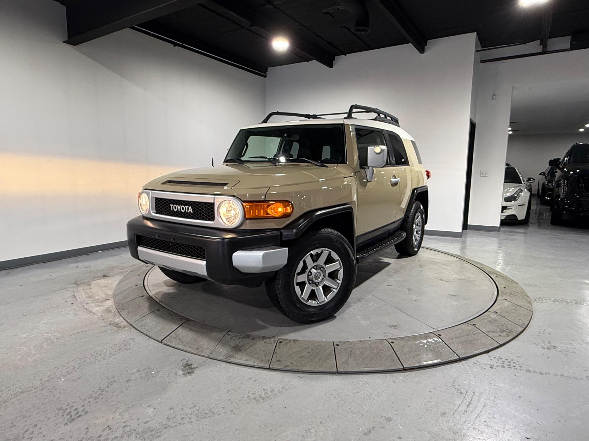 2014 Toyota FJ Cruiser - 3