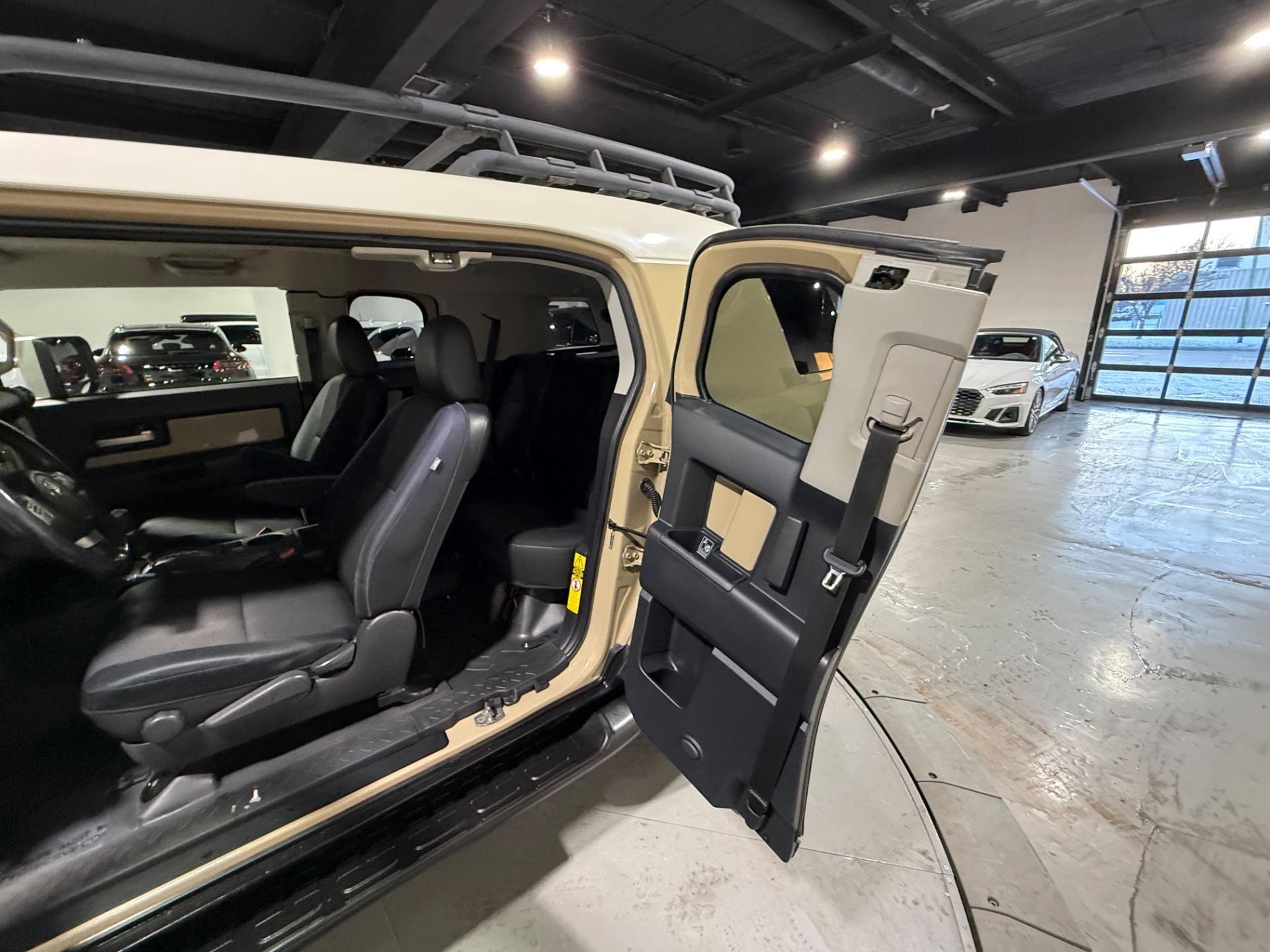 2014 Toyota FJ Cruiser