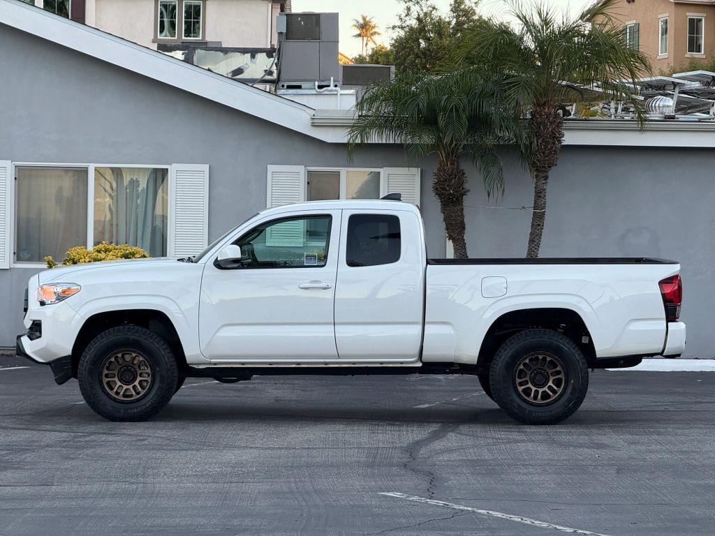 2022 Toyota Tacoma SR5 - 2