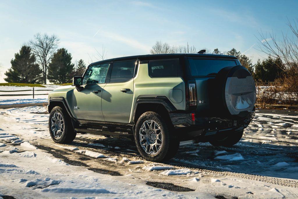 2024 GMC HUMMER EV