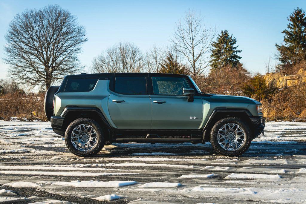 2024 GMC HUMMER EV - 5