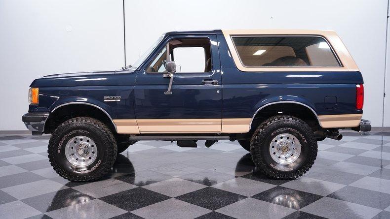 1990 Ford Bronco 4x4 - 2