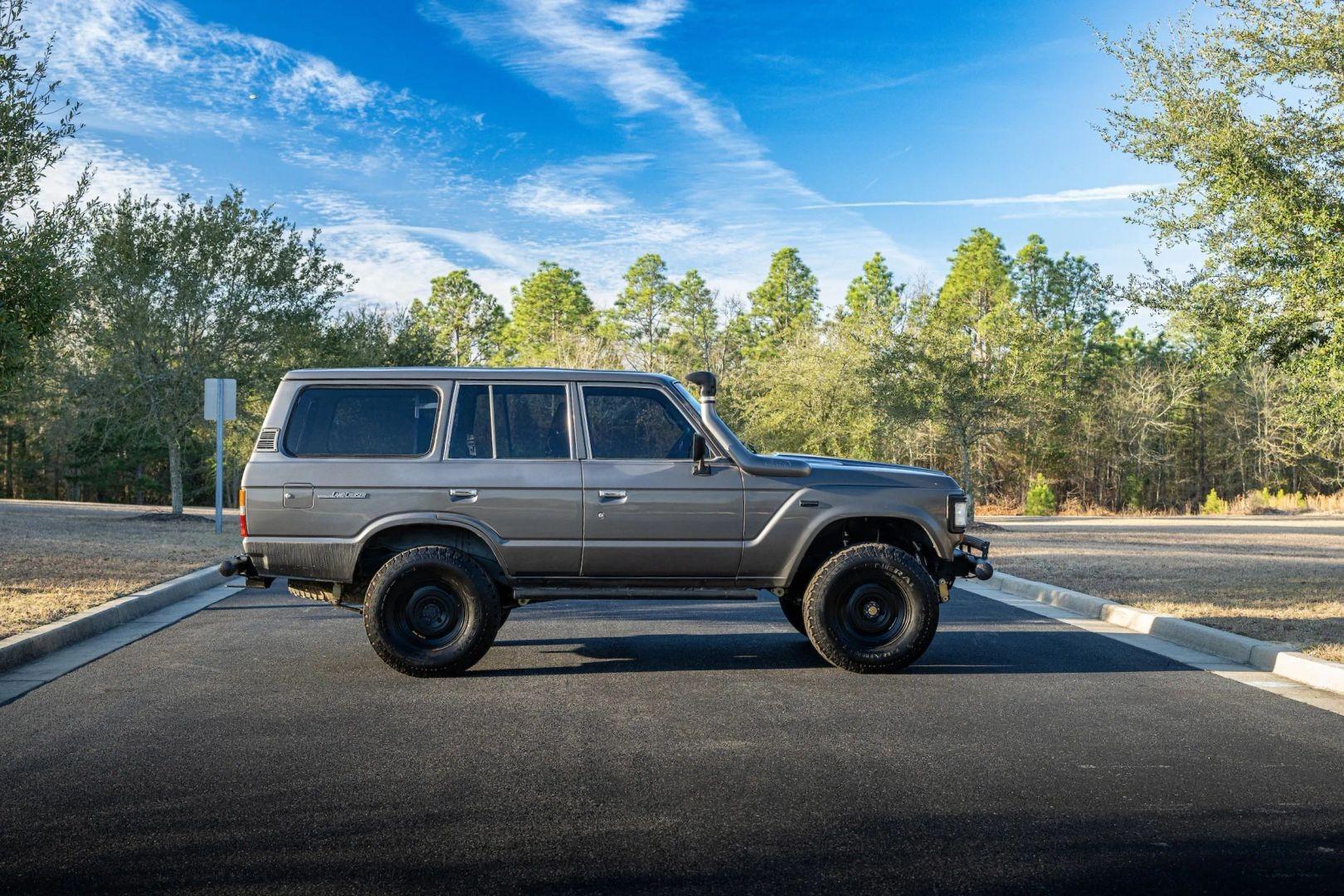 1988 Toyota Land Cruiser HJ61
