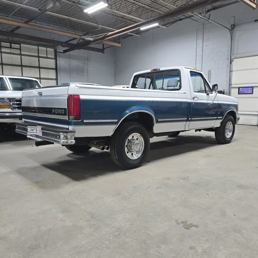 1995 Ford F250 XLT Ford F-250 XLT - 4