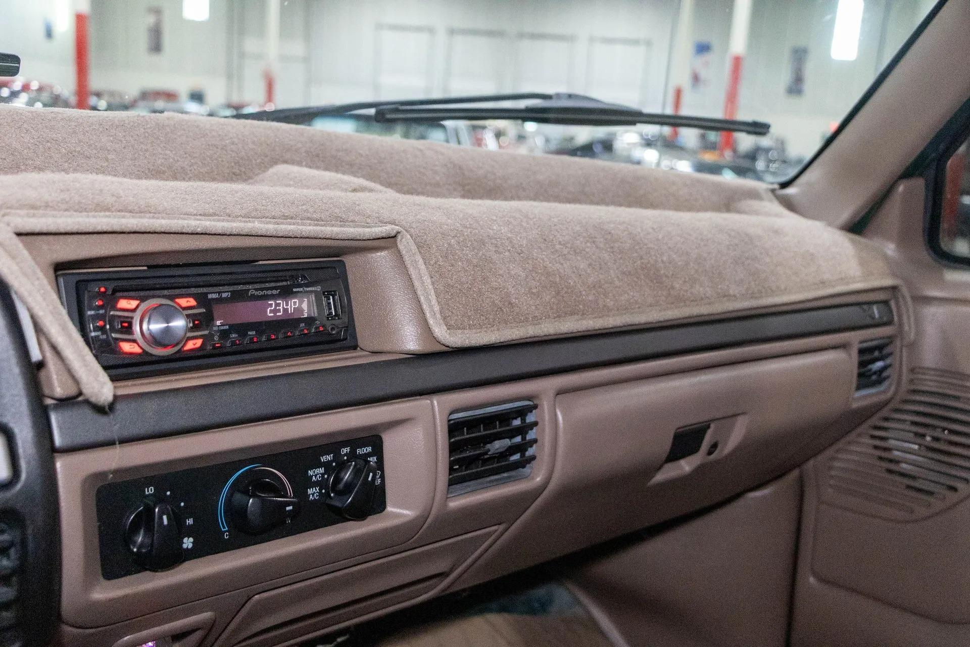 1995 Ford Bronco XLT