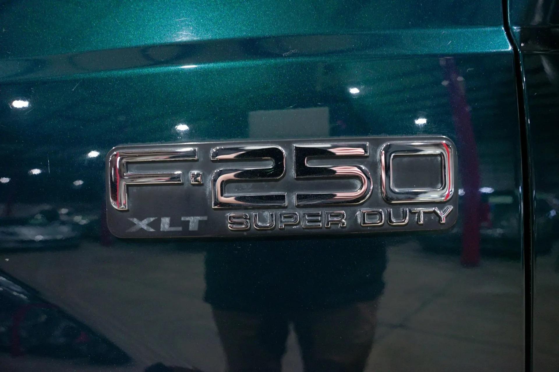 1999 Ford F-250 Super Duty XLT